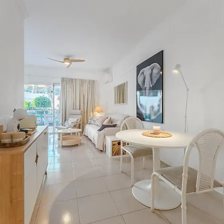 Pool View Golf Park Tenerife Appartamento *